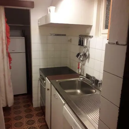 Apartman Edi - Captain's House *