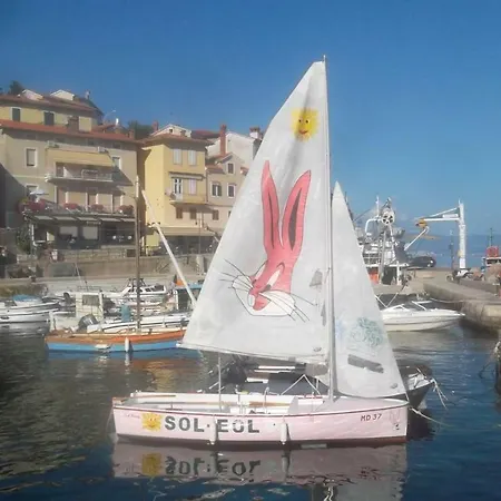 Edi - Captain's House Apartman